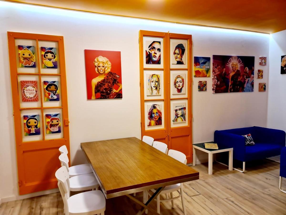 Ostello Arc House Gracia Barcellona